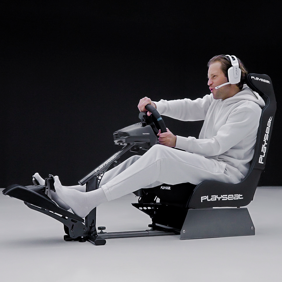Playseat® Evolution PRO Black ActiFit™  PlayseatStore - PlayseatStore -  Game Seats and Racing & Flying Simulation Cockpits