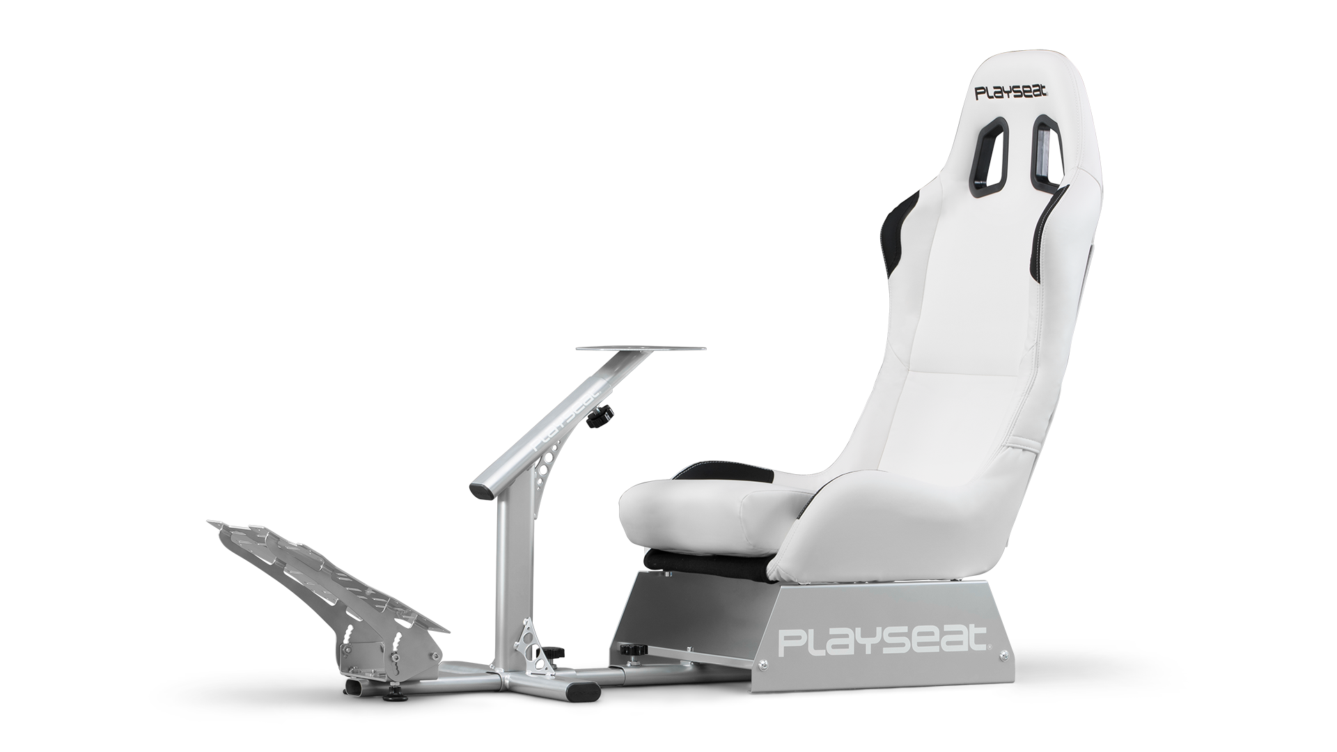 playseat-evolution-white-racing-simulator-front-angle-view-1920x1080-4.png