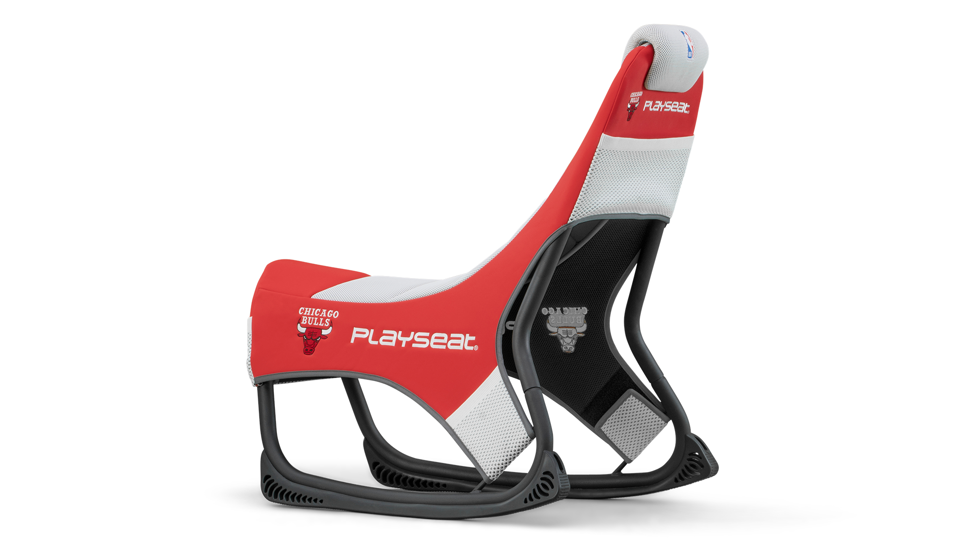 playseat-go-nba-chicago-bulls-gaming-seat-back-angle-view-1920x1080-1.png