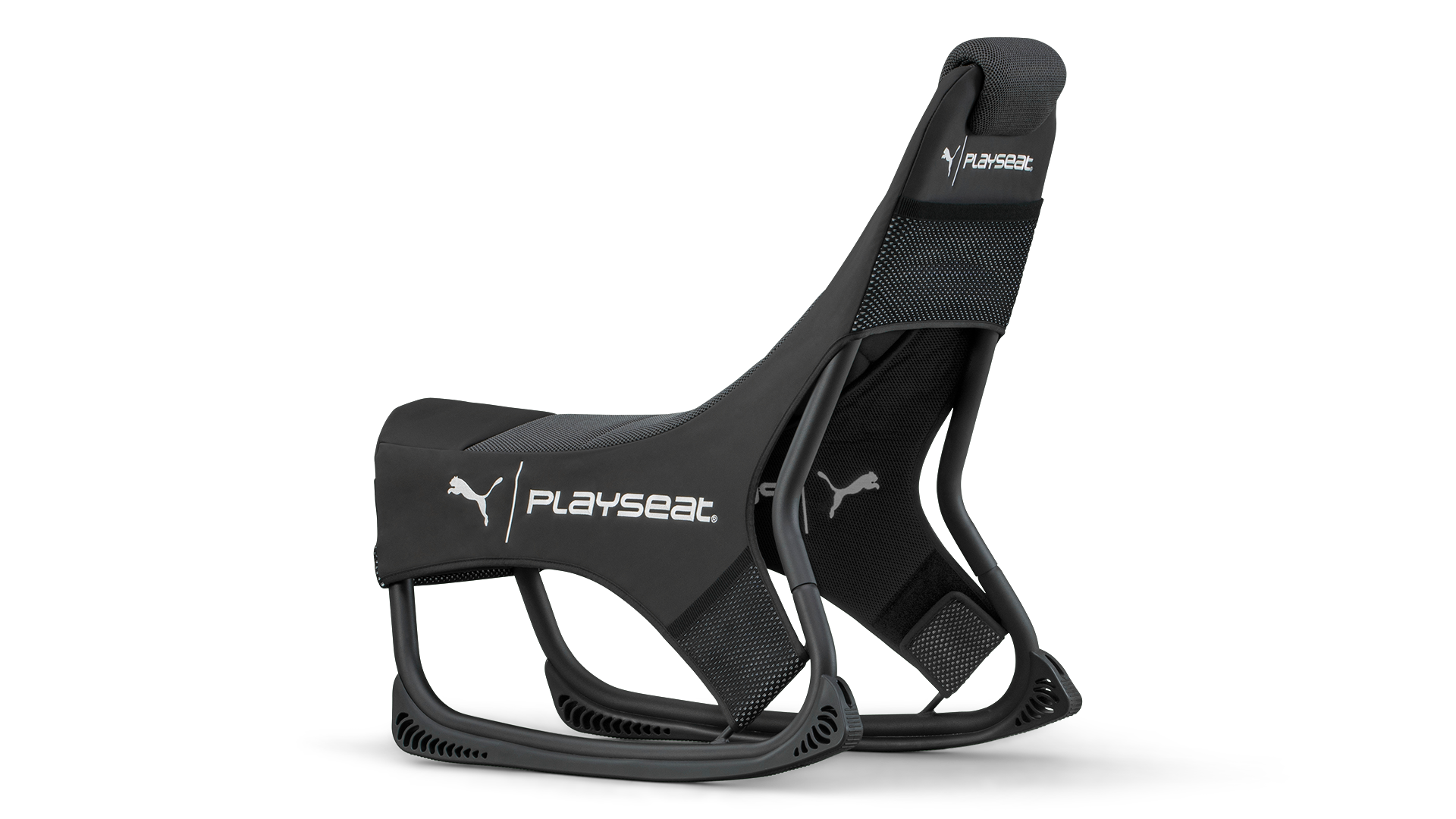 playseat-go-puma-active-black-gaming-seat-back-angle-view-1920x1080-1.png